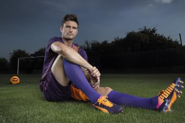 开云官方app入口-燃烧的球场与轰鸣的赛道，当新疆队与班凯罗跨越赛场谱写同一曲英雄交响