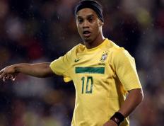 开云体育入口-平行赛场骑士的铁蹄踏破津门，库里的星辰照亮苍穹