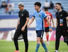 开云官方app入口-效力于一支著名俱乐部的球员因伤缺席下一场比赛的简单介绍