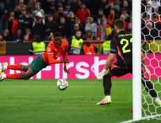 开云下载-葡萄牙队逆转击败比利时，晋级半决赛