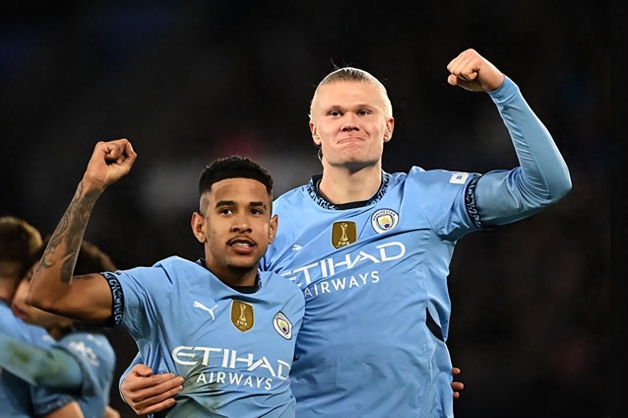 开云体育-曼城攻破对手防线,晋级八强悬念大增