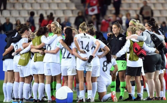 开云体育-加拿大女足逆转击败对手晋级半决赛