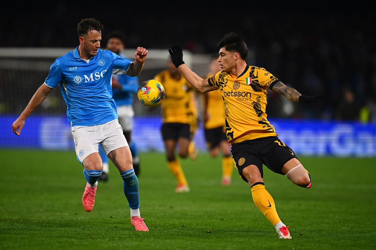 开云下载-国际米兰主场战平那不勒斯,错失追赶机会