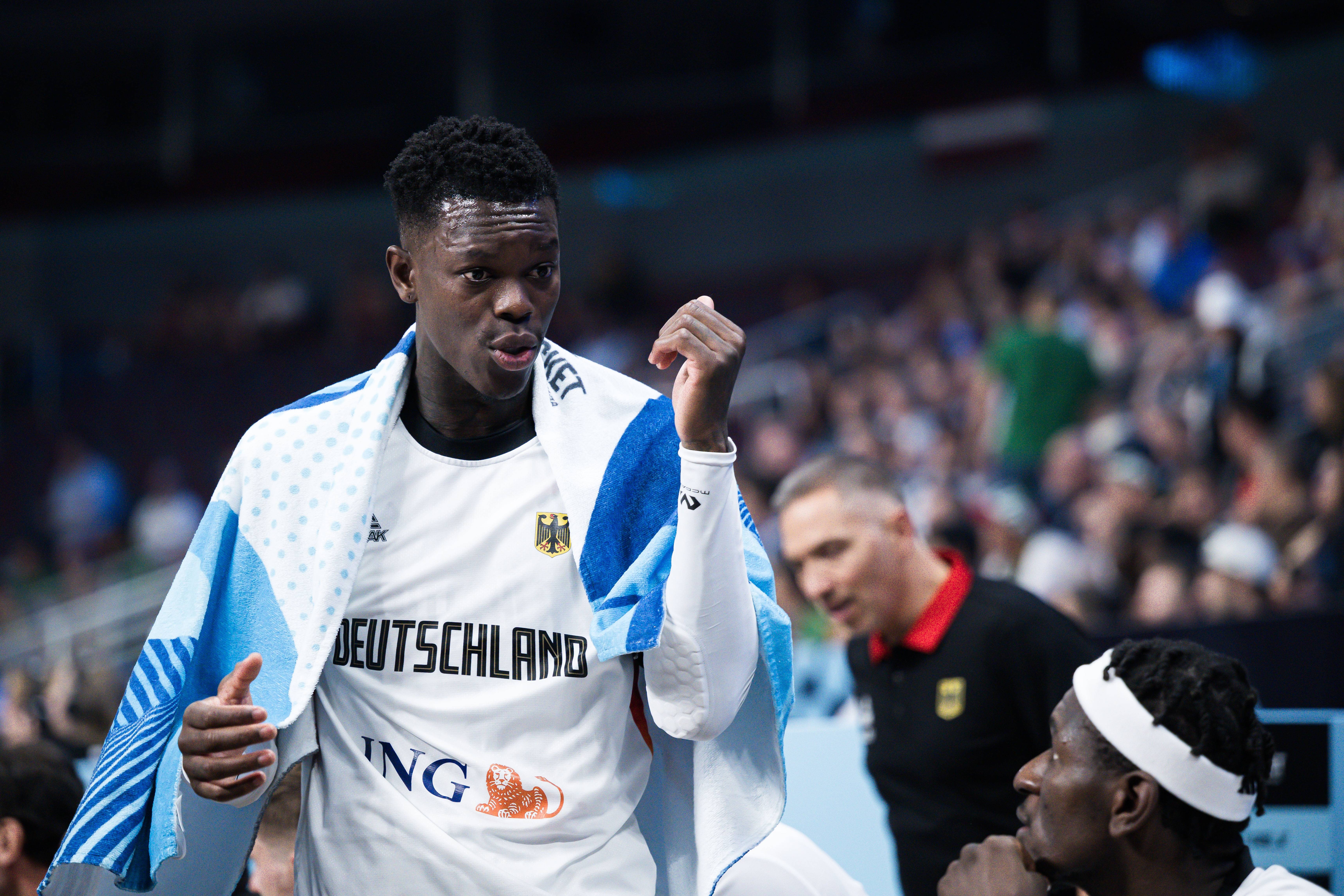 开云体育app-斯洛文尼亚男子篮球队赢得胜利，晋级