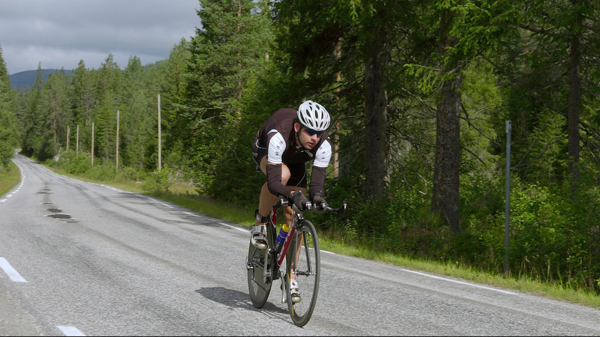 开云平台-双线叙事，南美风暴与欧洲闪电如何共同定义足球的未来